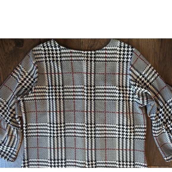 Violet B Woman's Houndstooth W/ Red Accent Dress Size 1X Stretch Bell Sleeves. - Picture 16 of 16
